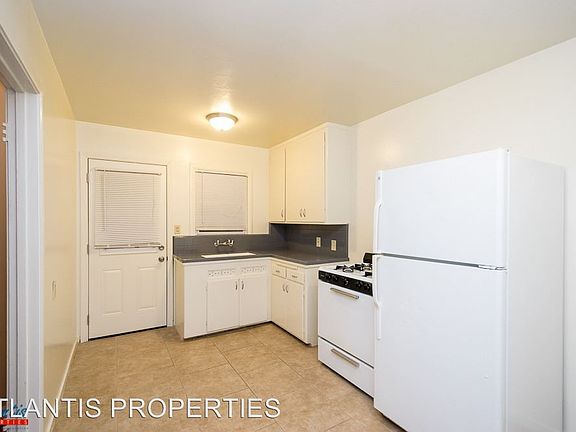 5th image of 550 S 4th St APT C