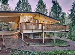 5055 84th Ave SE, Mercer Island, WA 98040