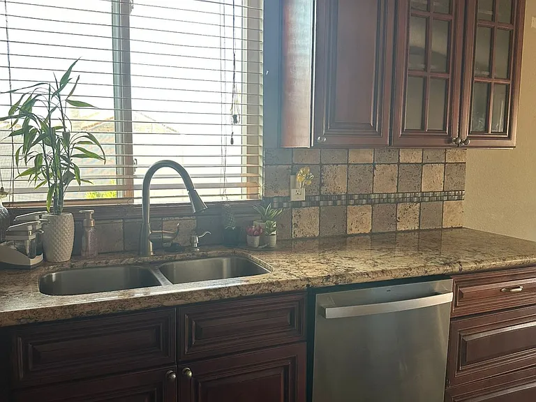 12221 Jason Ln — Photo 3