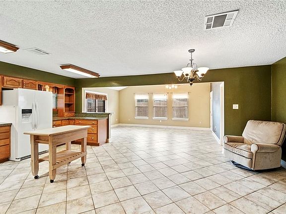 5th image of 2037 Belmont Pl