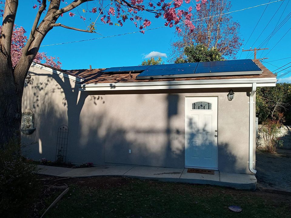 1st image of 2818 E Orange Grove Blvd
