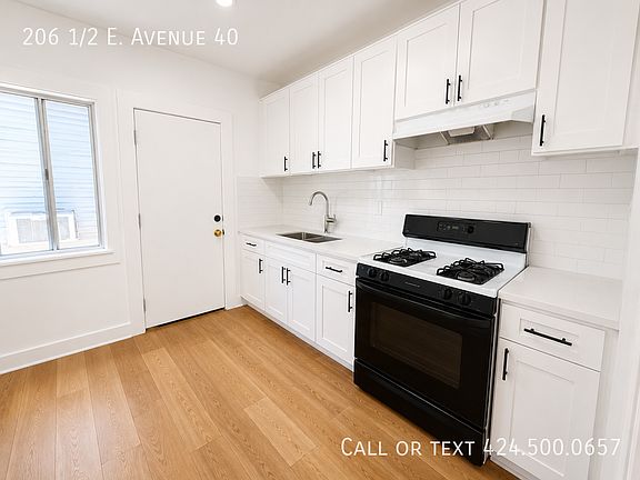 5th image of 206 1/2 E Avenue 40