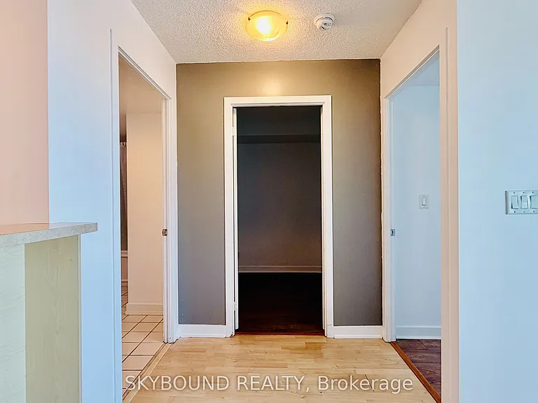 38 Lee Centre Dr #1702 — Photo 6