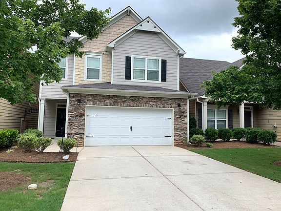 2nd image of 68 Oakmont Dr