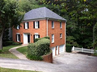 130 Foal Dr, Roswell, GA 30076