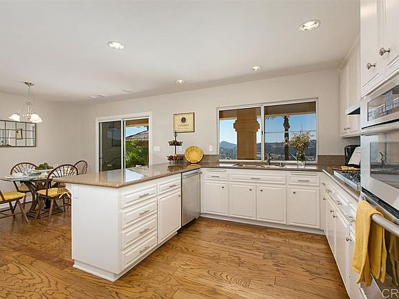 5th image of 14107 Calle De Vis