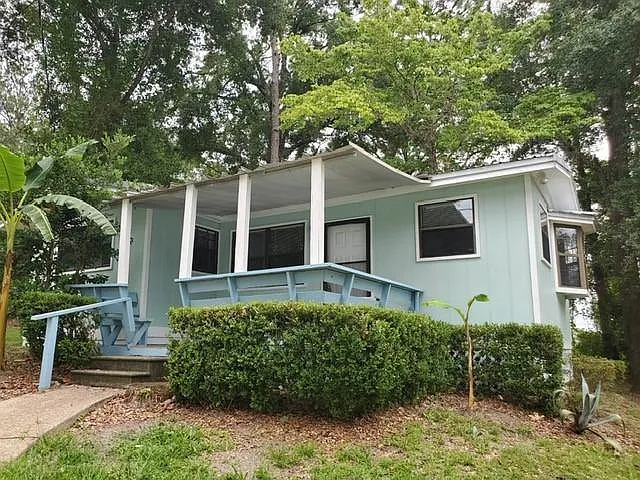 2 bed, 1.5 bath, $1,250 — Photo 2