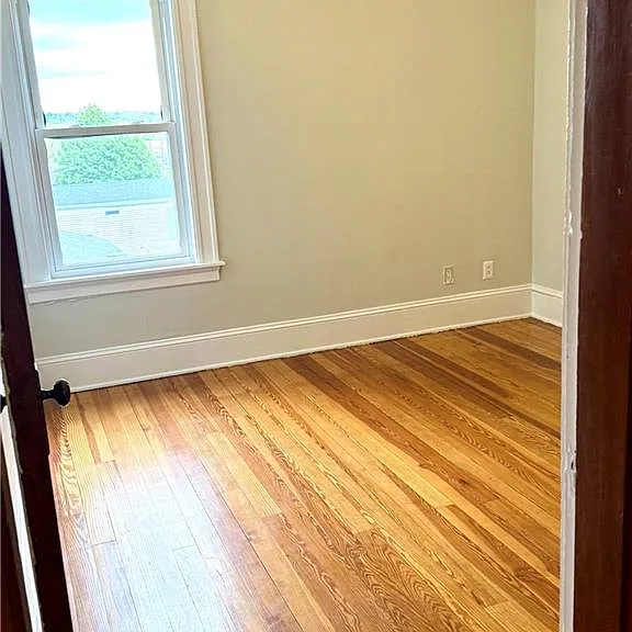 109 Hemond Ave — Photo 16