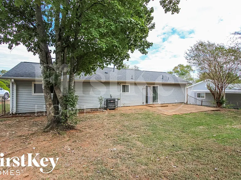2847 Haddon Dr — Photo 14