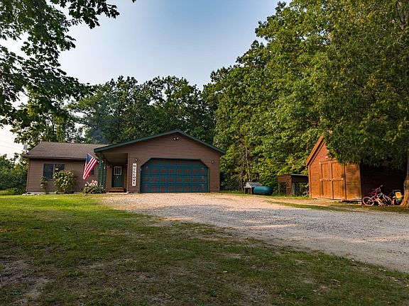4th image of 6084 Mullett Burt Rd