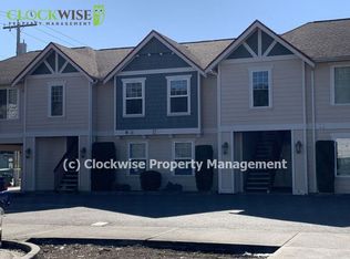 221 Corrin Ave SW APT D, Orting, WA 98360