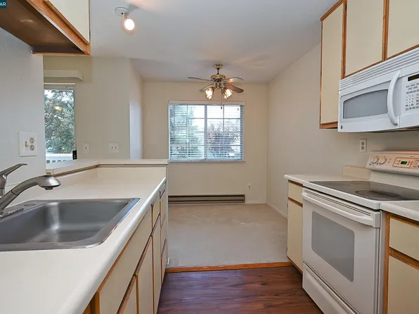 455 Lighthouse Dr, Vallejo, CA 94590