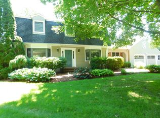 4 Stable Ridge Rd, Monroe, CT 06468
