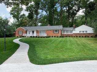 24975 Franklin Park Dr, Franklin, MI 48025