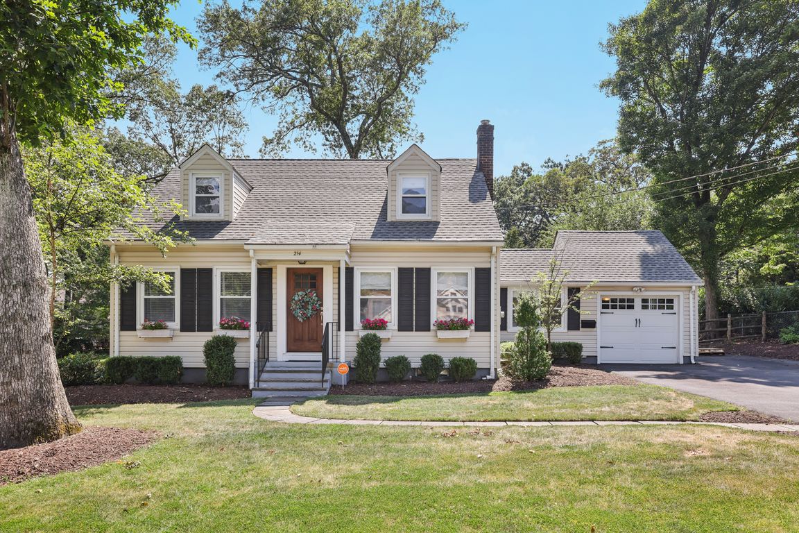 Van Houten Ave-S3007-001.jpg