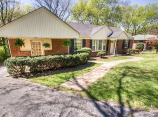 833 Russleo Dr, Nashville, TN 37209