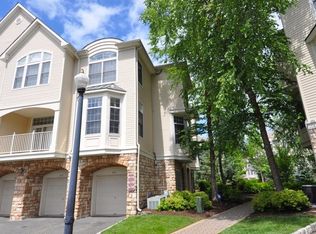616 Turlington Ct, Livingston, NJ 07039