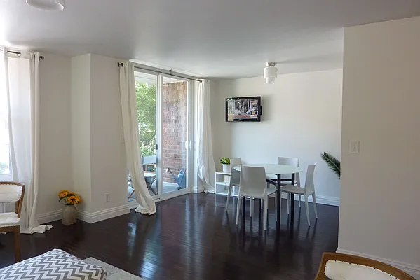 Sold by REMAX Elite | media 34