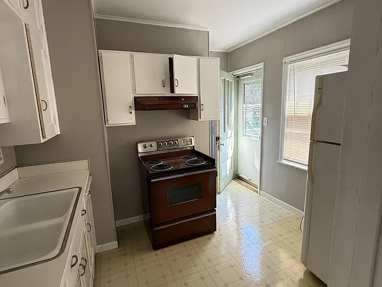3630 Logan Ave N — Photo 6