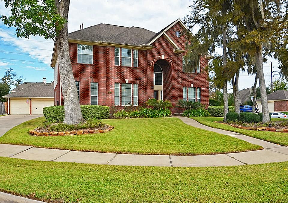 1st image of 1622 Forest Trace Dr