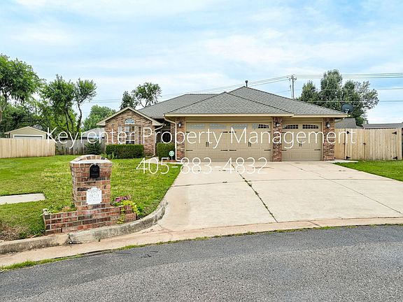 3rd image of 1820 Fair Meadow Dr