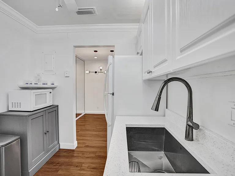 6289 Bay Club Dr — Photo 13