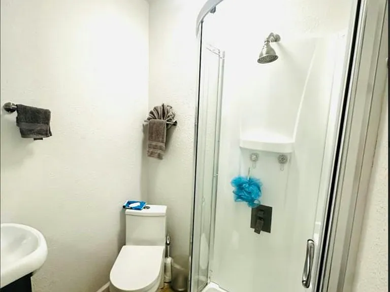 1204 E Lambright St #3 — Photo 22
