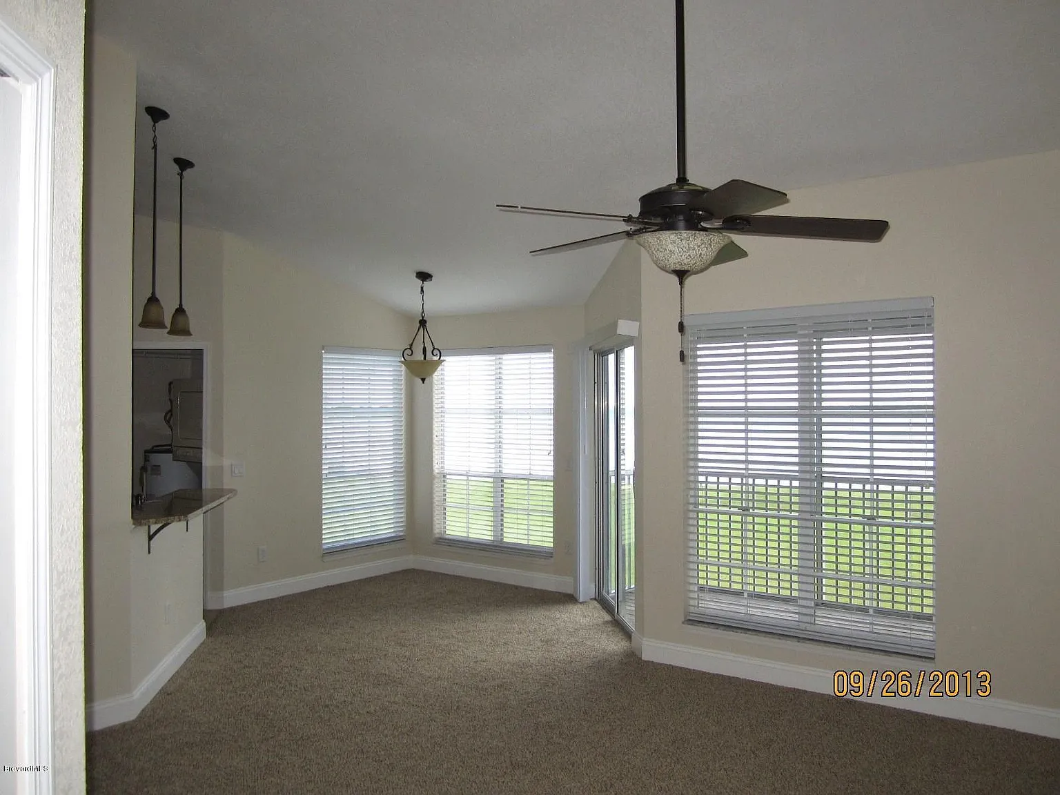 2 bed, 2.0 bath, 1002 sqft, $1,750 — Photo 4