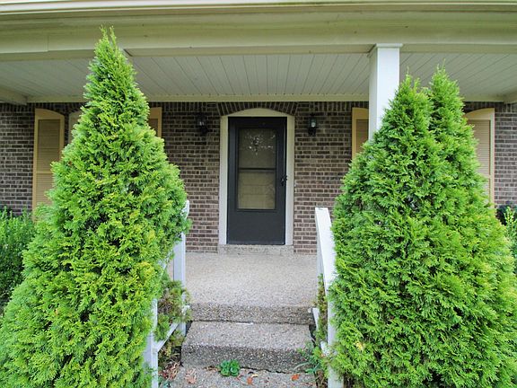 3rd image of 1303 Bentwood Way