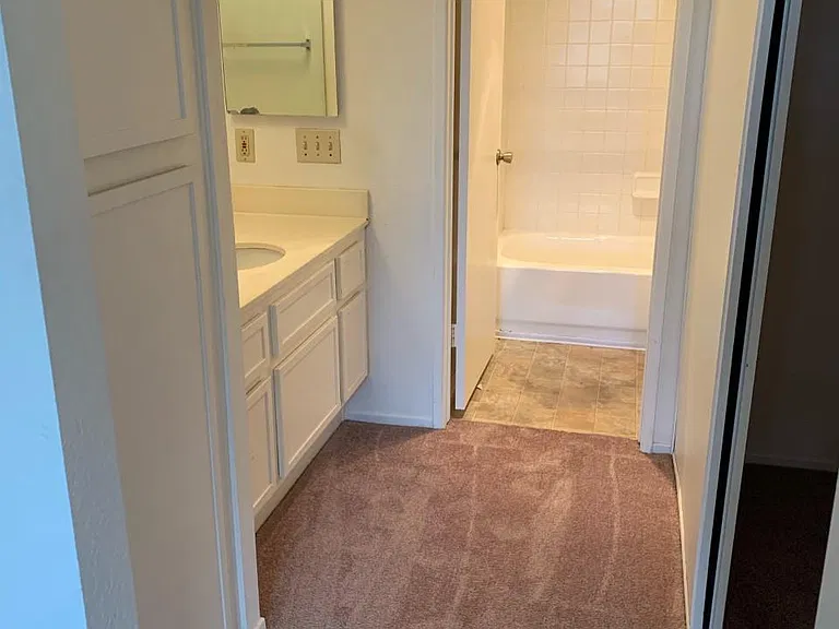 8460 Westmore Rd — Photo 5
