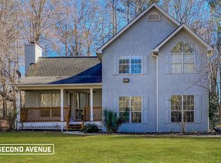 332 Bartlett Dr, Sharpsburg, GA 30277