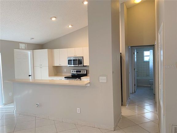 4th image of 6454 28th St N
