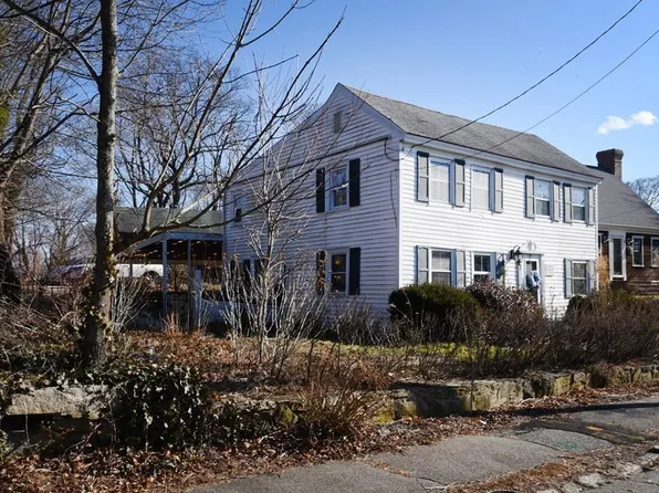 7 Summer St, Kingston, MA 02364