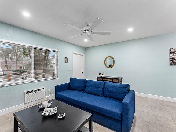 5th image of 301 E MCNAB Road #113