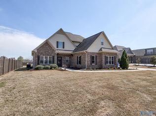 22732 Bluffview Dr, Athens, AL 35613