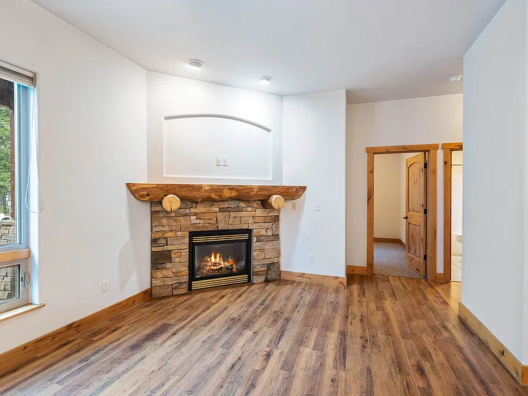 396 N Juniper Bay Rd — Photo 6