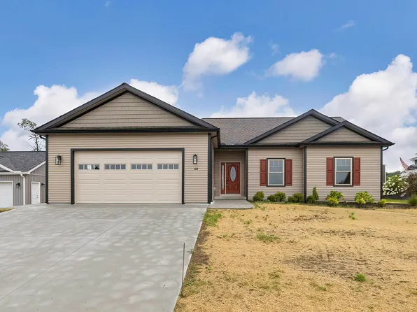 122 Pine Tree Ln, North East, PA 16428