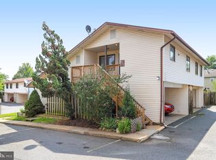 4139 Meadowland Ct, Chantilly, VA 20151