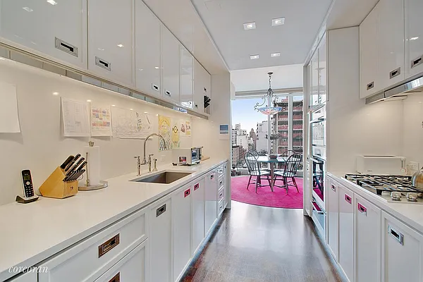 Sold by Corcoran | media 3