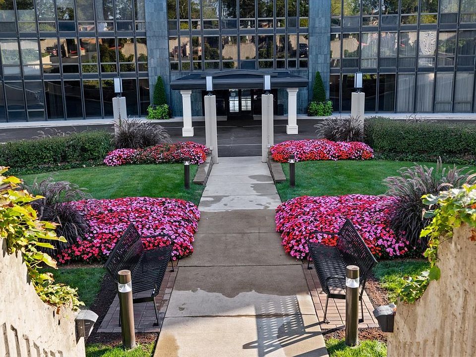 1420 Sheridan Rd Wilmette IL Zillow