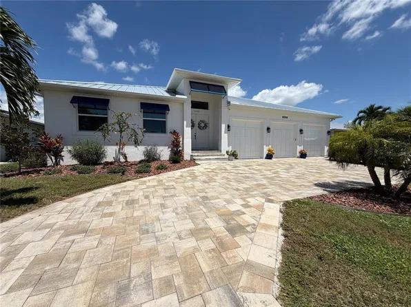 2750 W MARION AVENUE, PUNTA GORDA, FL 33950