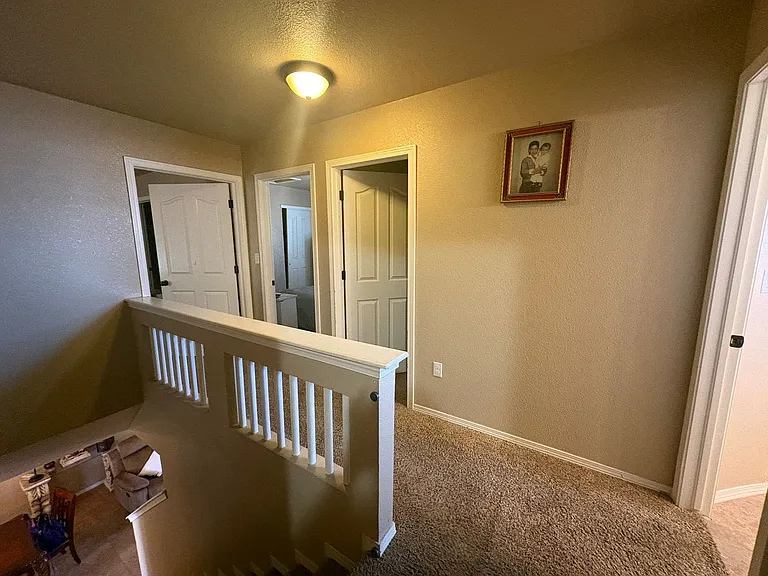 629 Bell Gordon St — Photo 12