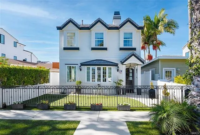 613 Poppy Ave