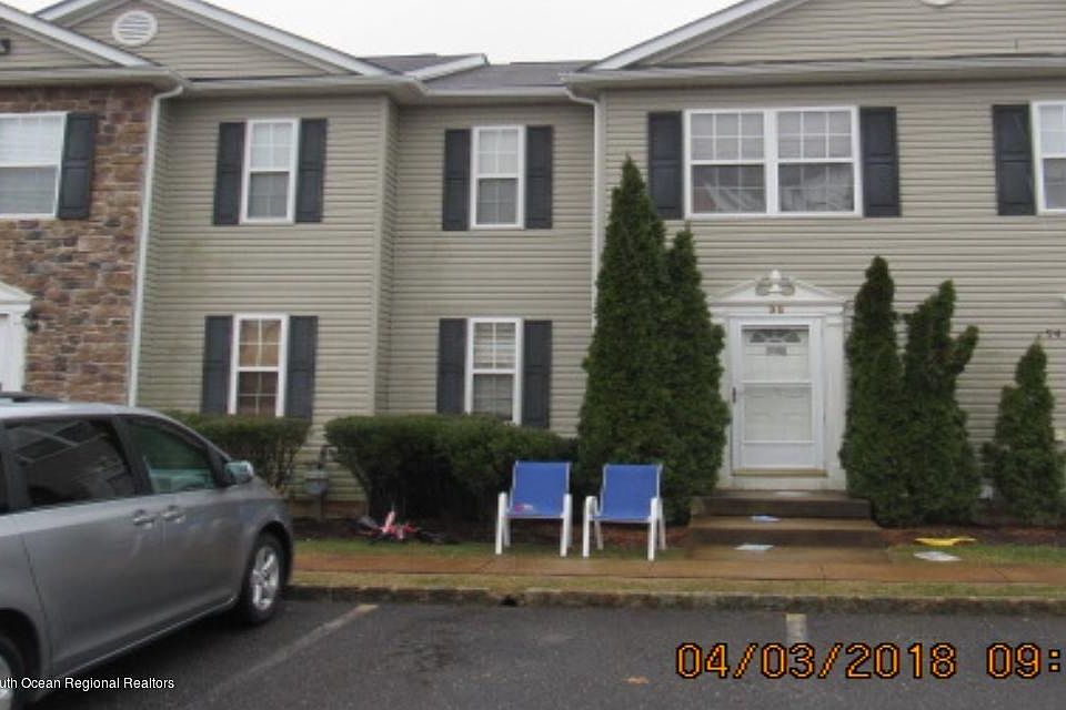 1st image of 96 Aspen Ct