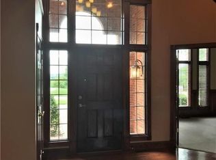 8 River Ridge Ter, Saint Joseph, MO 64507