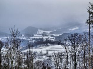 5 Ridgetop Ln, Unicoi, TN 37650