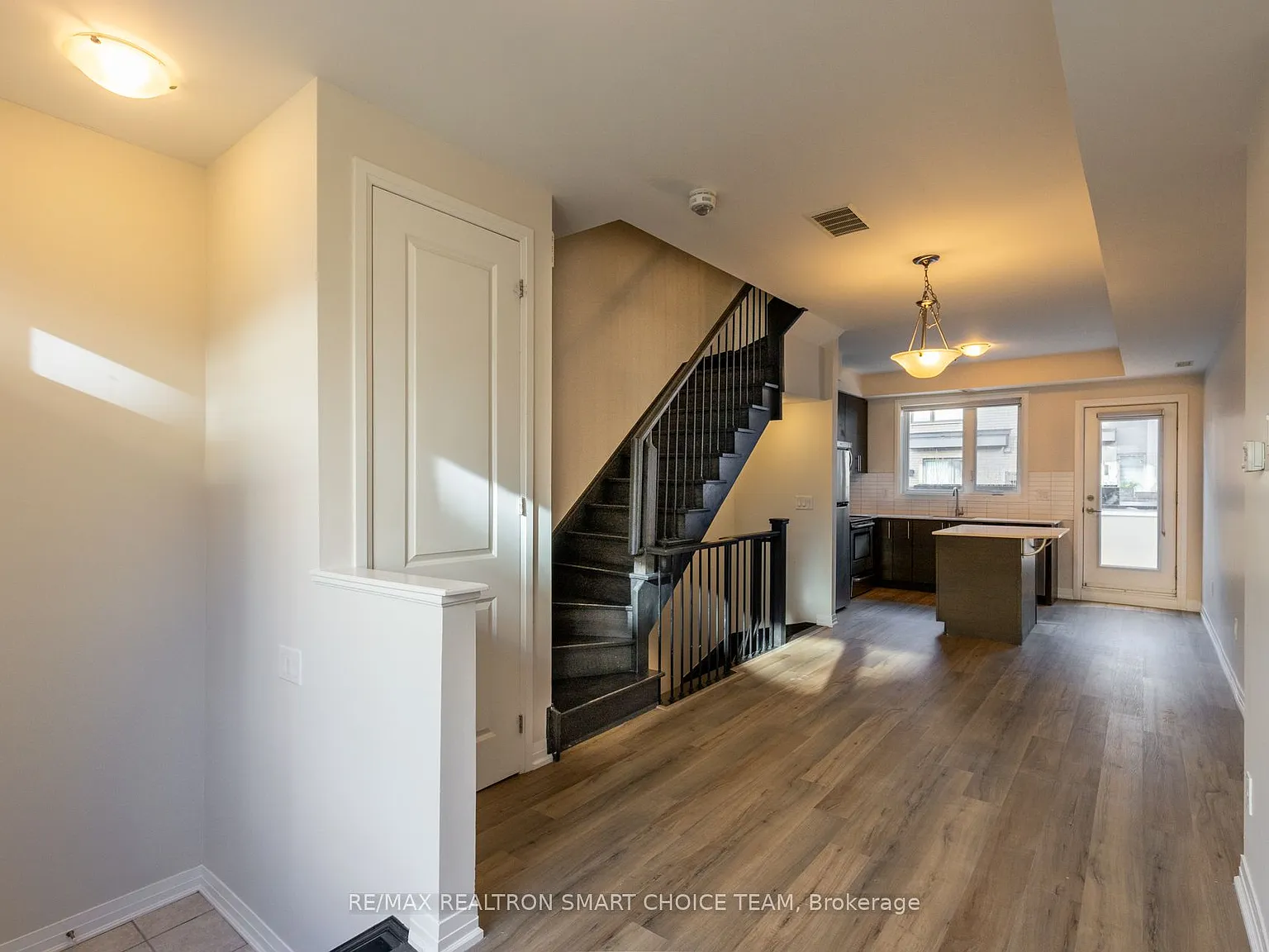 3 bed, $3,400 — Photo 3