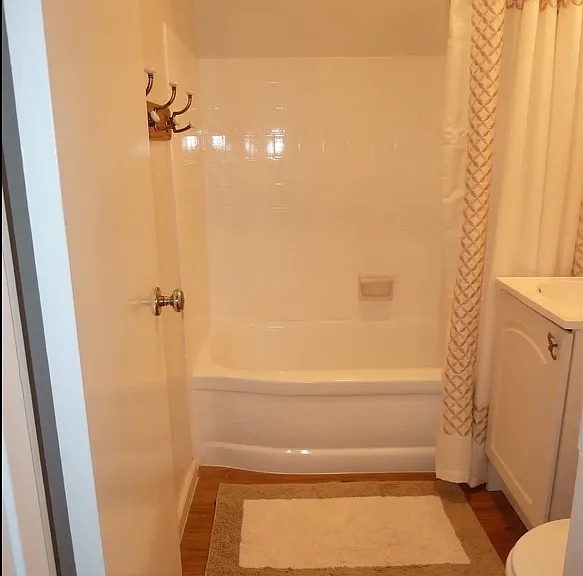 415 Gravilla St #24 — Photo 5
