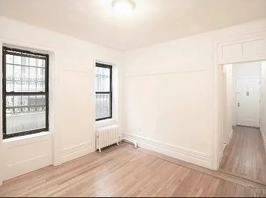 Rented by City Connections Realty | media 8