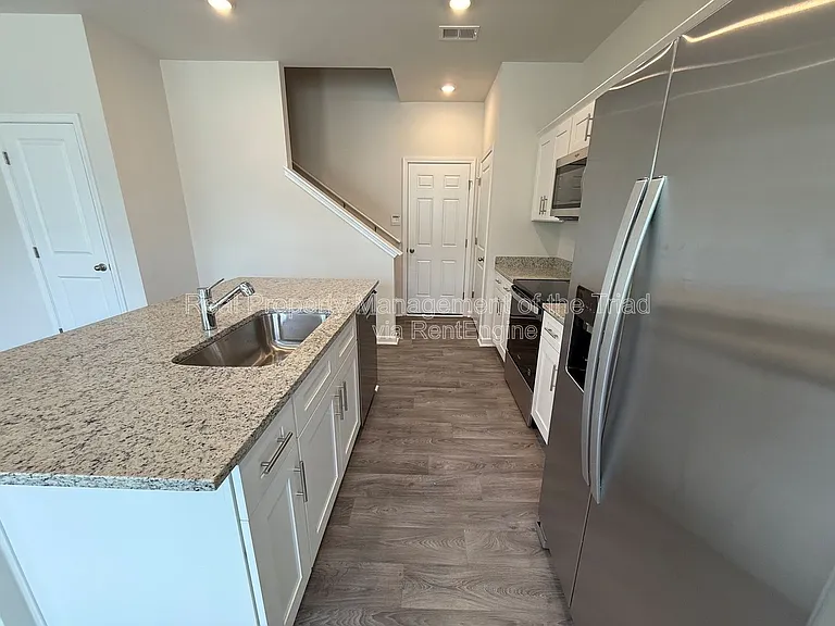1112 Broholmer Ln — Photo 7